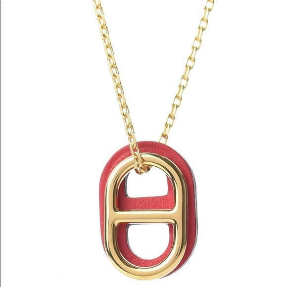 Herme Pendant Necklace - Picture 1 of 9
